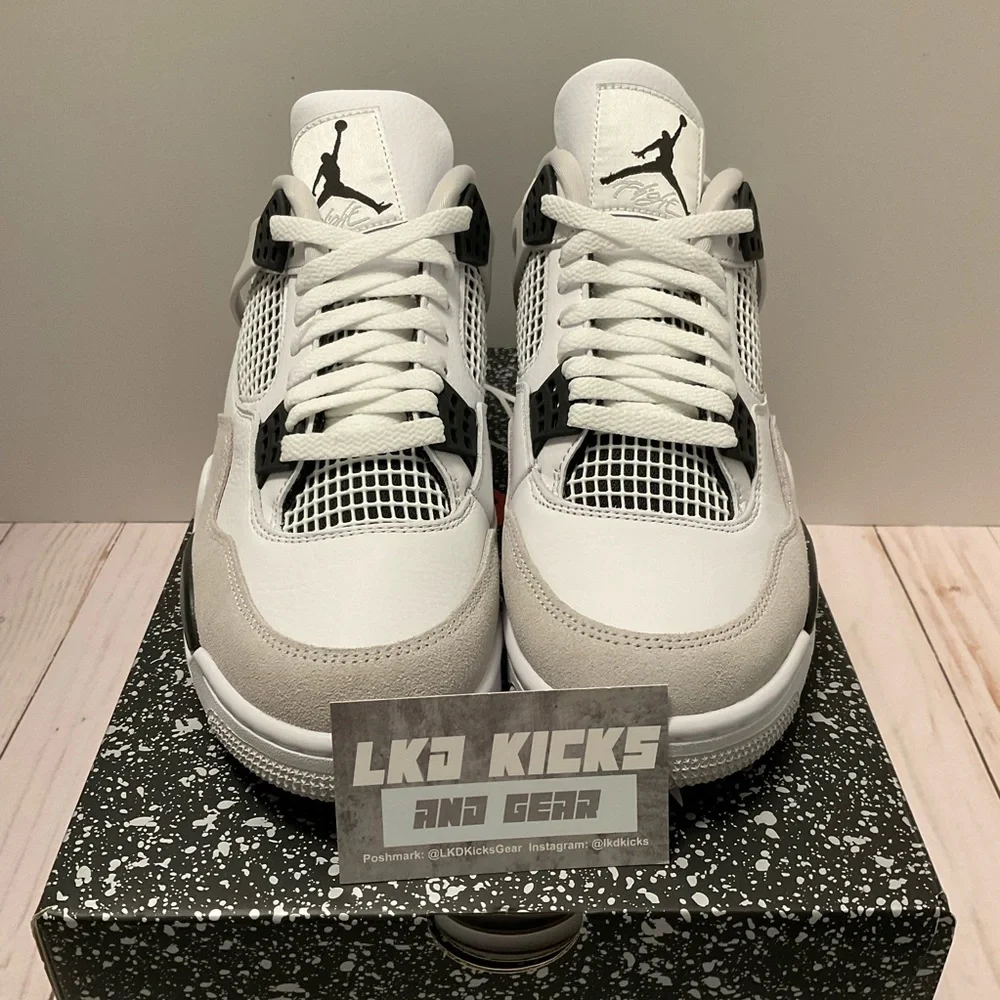 Jordan 4 Retro Military Black - Picture 2 of 5